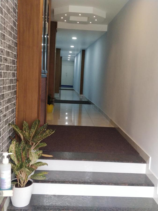 Majestic Inn Thiruvananthapuram Exterior foto